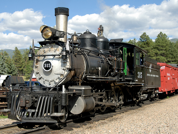Historic 315 Train At Rockwood Station_2